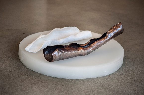 Inner traces, sculptural objects 2, 2016, kobber, hvit parafin voks, 90 x 90 x 23,5 cm