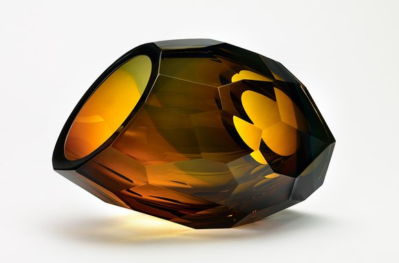 Sunset 2019 skulptur kjersti johannessen blåst glass fasettslipt foto kjell brustad