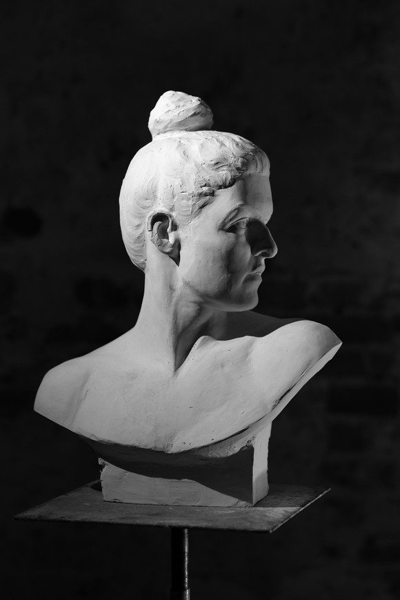 Christianmtømmeraasberg,tittel.medusa, gips, 50cm, 2016