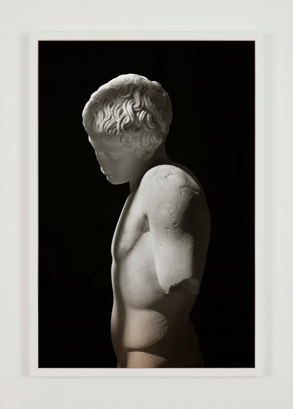 Espen gleditsch narcissus, 2017, 40x60 cm, archival pigment print & foil on glass