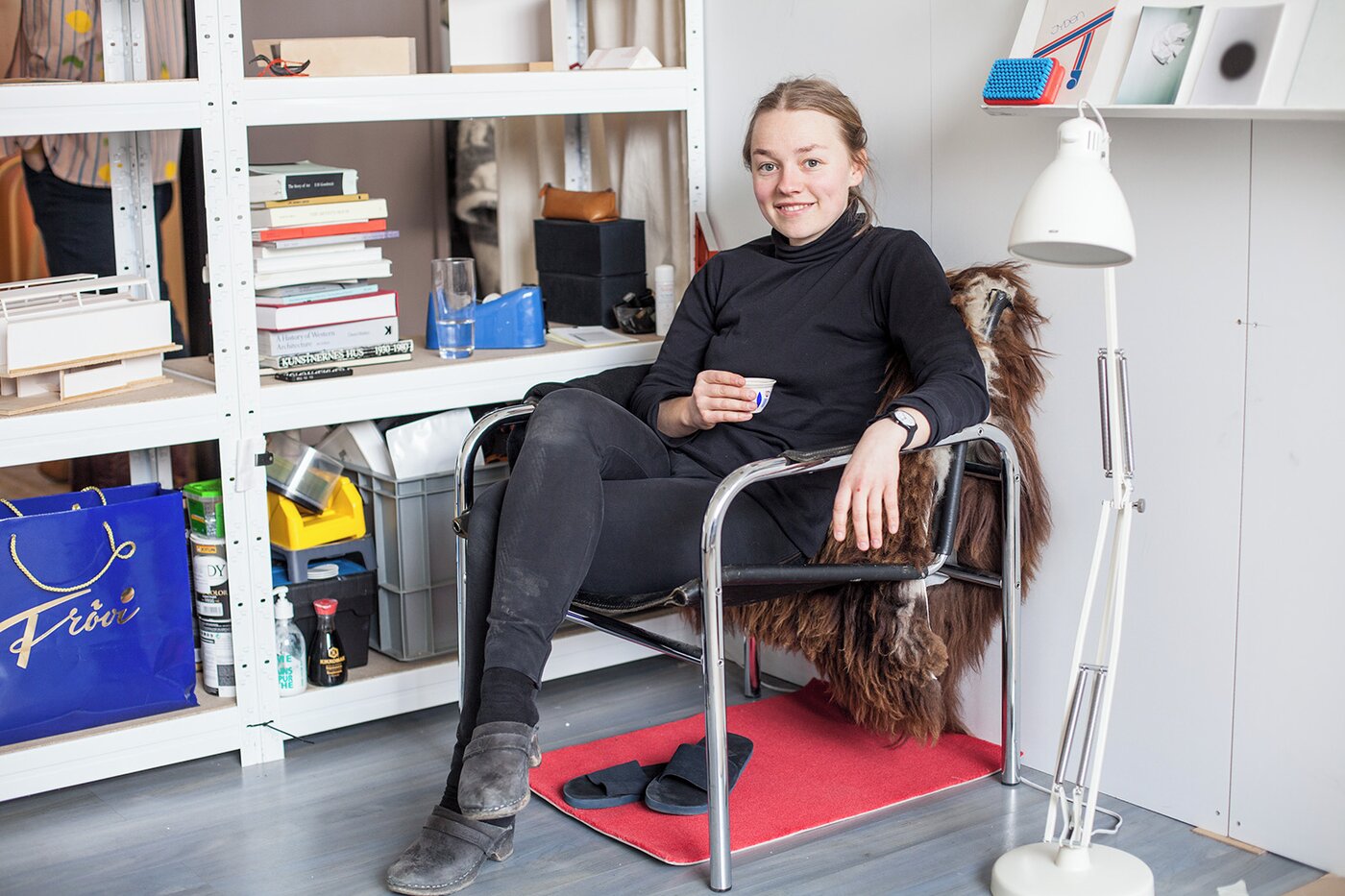 Solveig lønseth i sitt atelier i 2016 foto oslo open