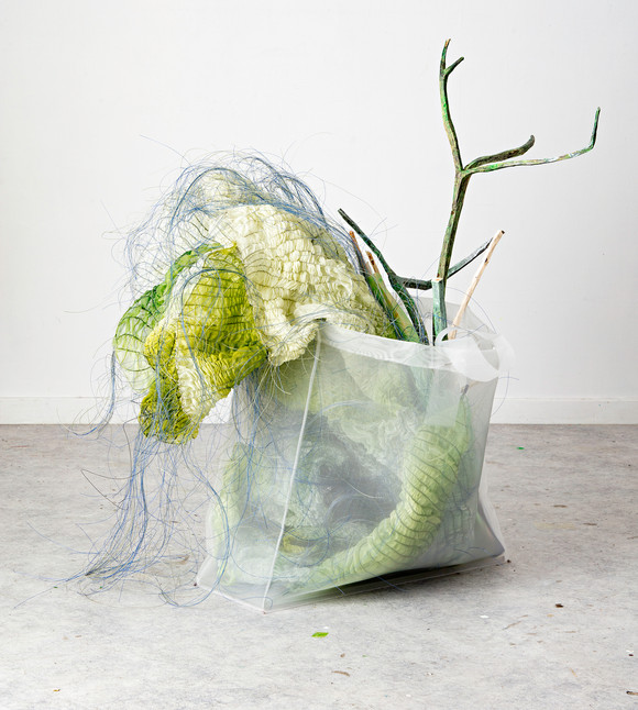 Insektskit, silke,nylon, tre, høyde ca.75, 2019