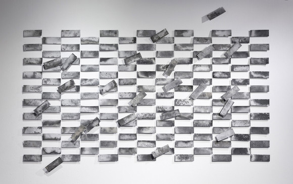 Eunju kang infused porcelain and saggar 2014 241x160x4 cm